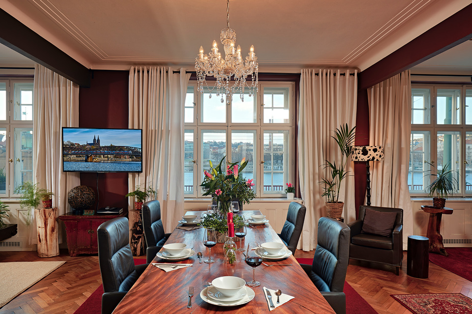 River Front Suite